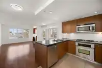 309 2950 KING GEORGE BOULEVARD - thumbnail 22