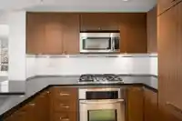 309 2950 KING GEORGE BOULEVARD - thumbnail 23