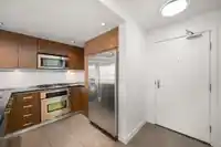 309 2950 KING GEORGE BOULEVARD - thumbnail 24