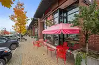 309 2950 KING GEORGE BOULEVARD - thumbnail 6