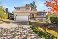 832 165 STREET - thumbnail 1
