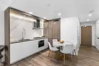 1002 1441 JOHNSTON ROAD - thumbnail 5