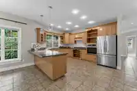 2233 134 STREET - thumbnail 13