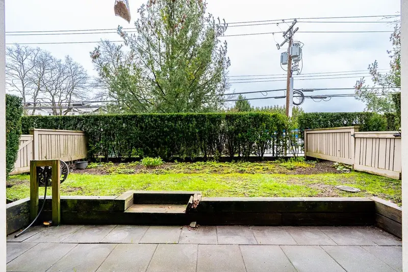 104 21009 56 AVENUE - photo 3 of 25