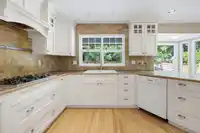 13521 19 AVENUE - thumbnail 8
