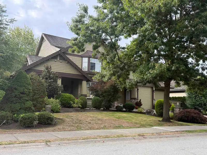 3689 159A STREET - photo 1 of 8