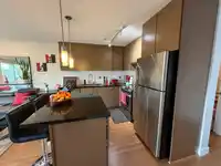 313 15735 CROYDON DRIVE - thumbnail 3