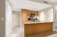 403 15152 RUSSELL AVENUE - thumbnail 5