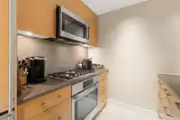 403 15152 RUSSELL AVENUE - thumbnail 7