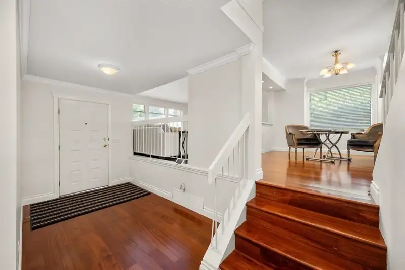 1912 148A STREET - photo 2 of 25