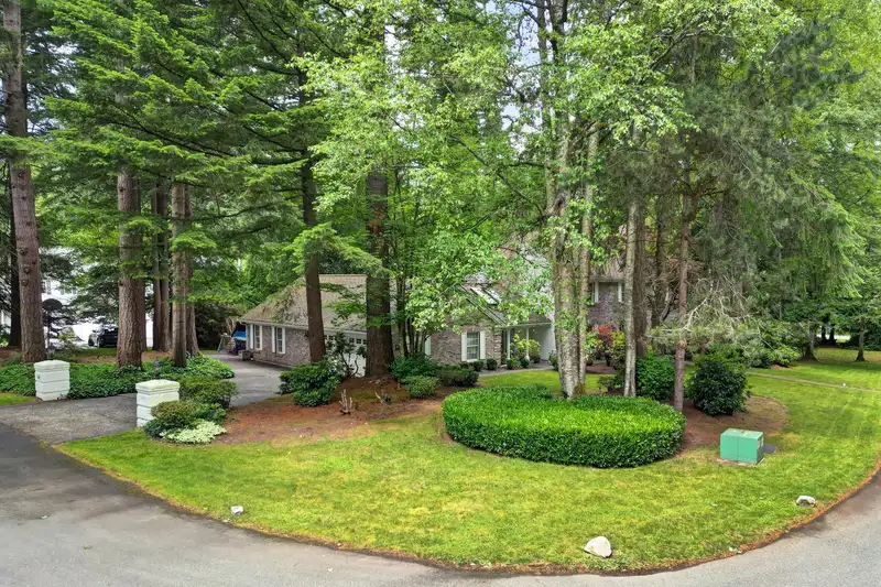 2969 CHANTRELL PLACE - photo 3 of 38