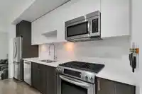 9 277 171 STREET - thumbnail 1