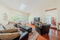 14636 18 AVENUE - thumbnail 9