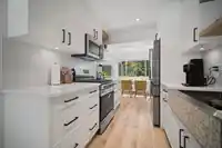 1917 LILAC DRIVE - thumbnail 1
