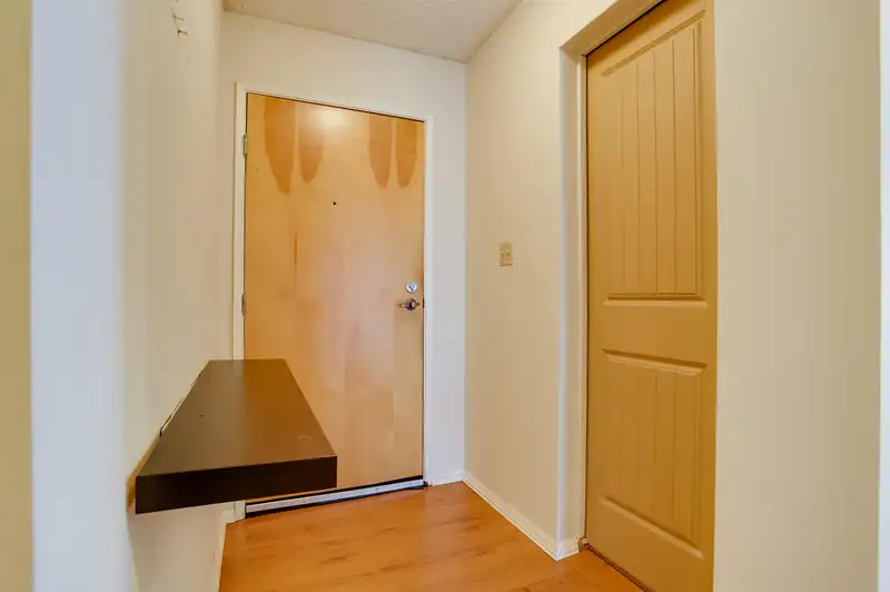 201 1389 WINTER STREET - photo 2 of 25