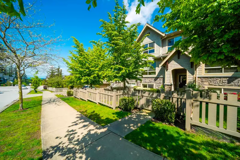 111 2738 158 STREET - photo 3 of 40