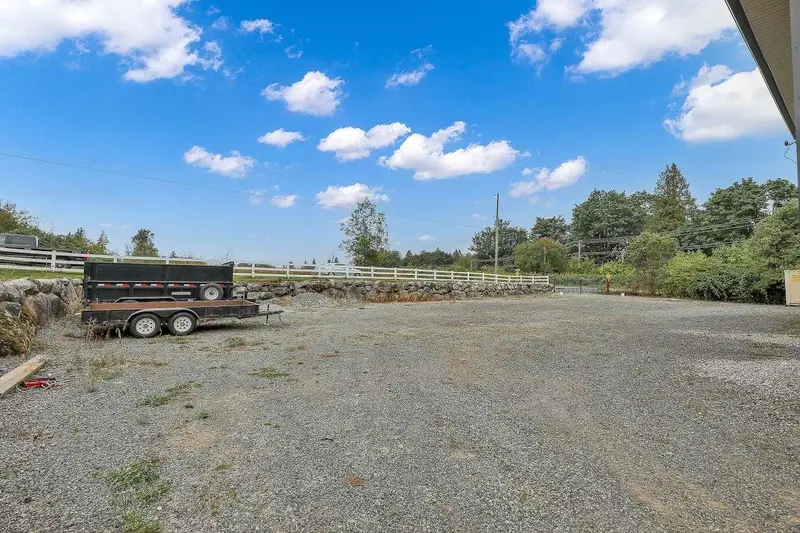 6650 258 STREET - photo 4 of 25