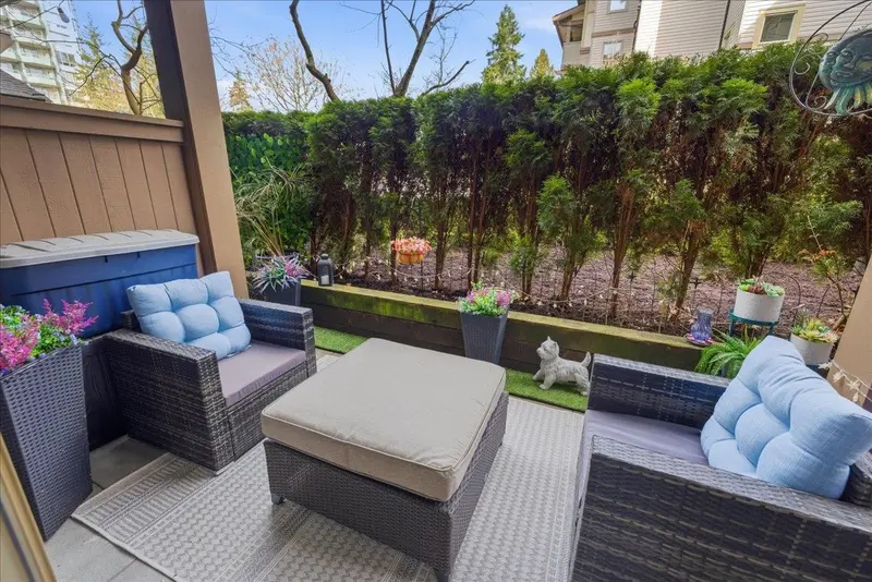 111 10088 148TH STREET - photo 1 of 25