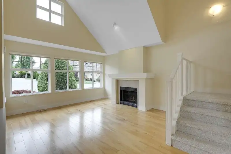 19 15450 ROSEMARY HEIGHTS CRESCENT - photo 2 of 39