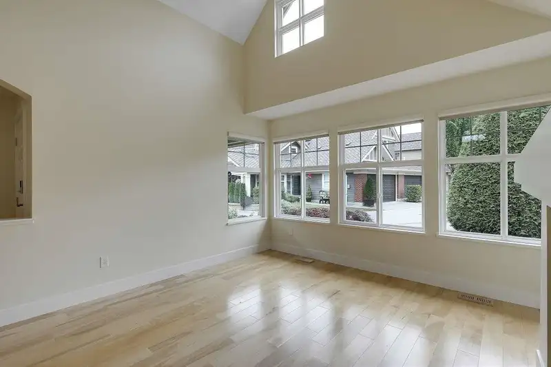 19 15450 ROSEMARY HEIGHTS CRESCENT - photo 4 of 39