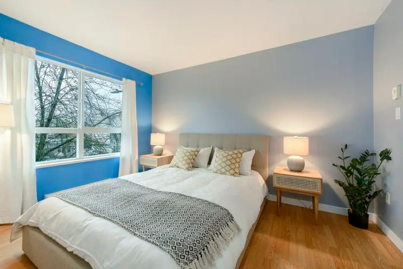 313 760 KINGSWAY - photo 4 of 25