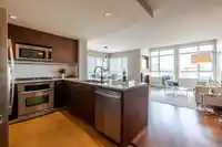 402 2950 KING GEORGE BOULEVARD - thumbnail 5