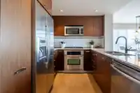 402 2950 KING GEORGE BOULEVARD - thumbnail 6