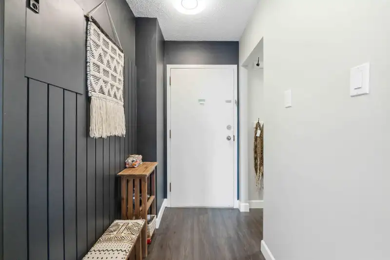 305 1521 GEORGE STREET - photo 2 of 40