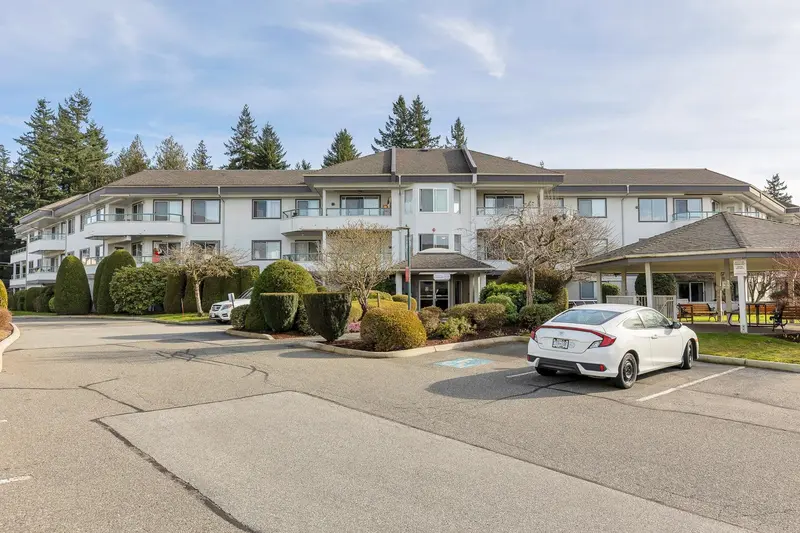 214 2451 GLADWIN ROAD - photo 2 of 25