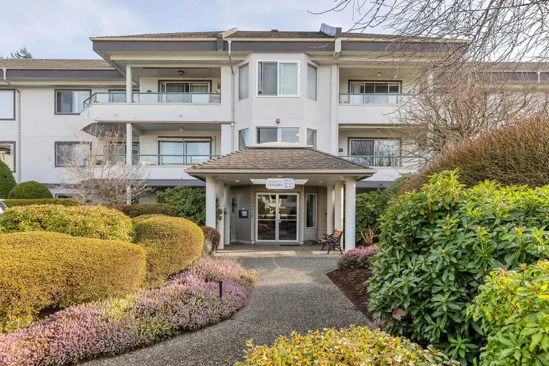 214 2451 GLADWIN ROAD - photo 3 of 25