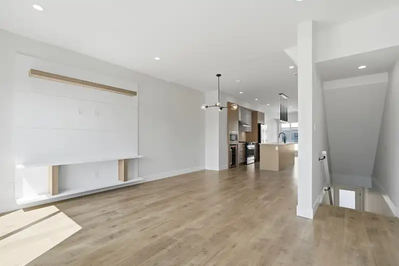 21 177 175A STREET - photo 3 of 37