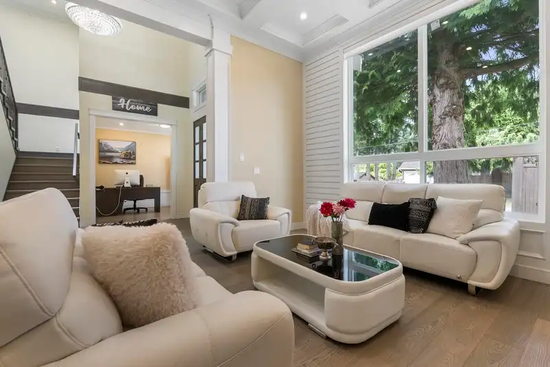 1580 CHESTNUT STREET - photo 3 of 40