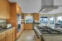 1050 PARKER STREET - thumbnail 6