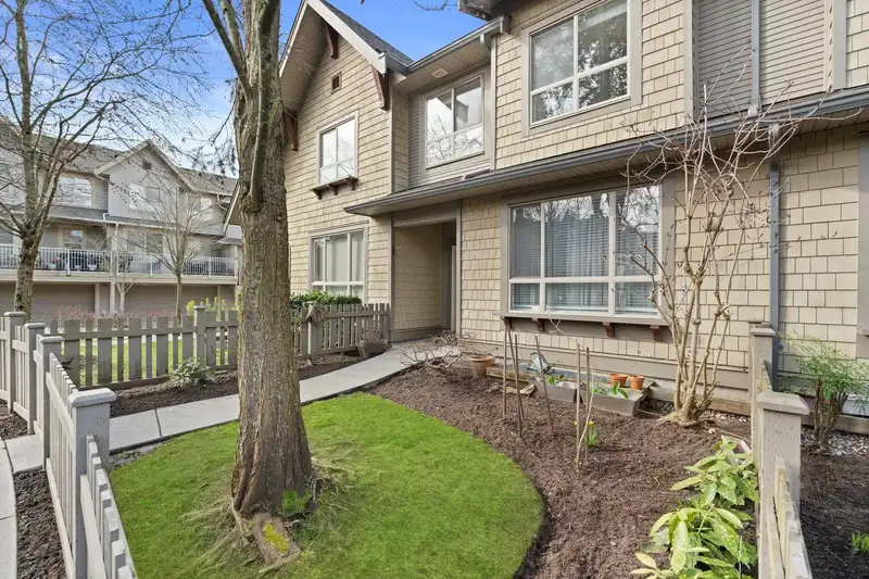 140 2738 158 STREET - photo 2 of 40