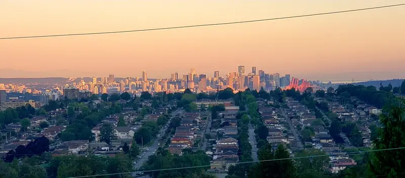 11 HYTHE AVENUE - photo 1 of 25