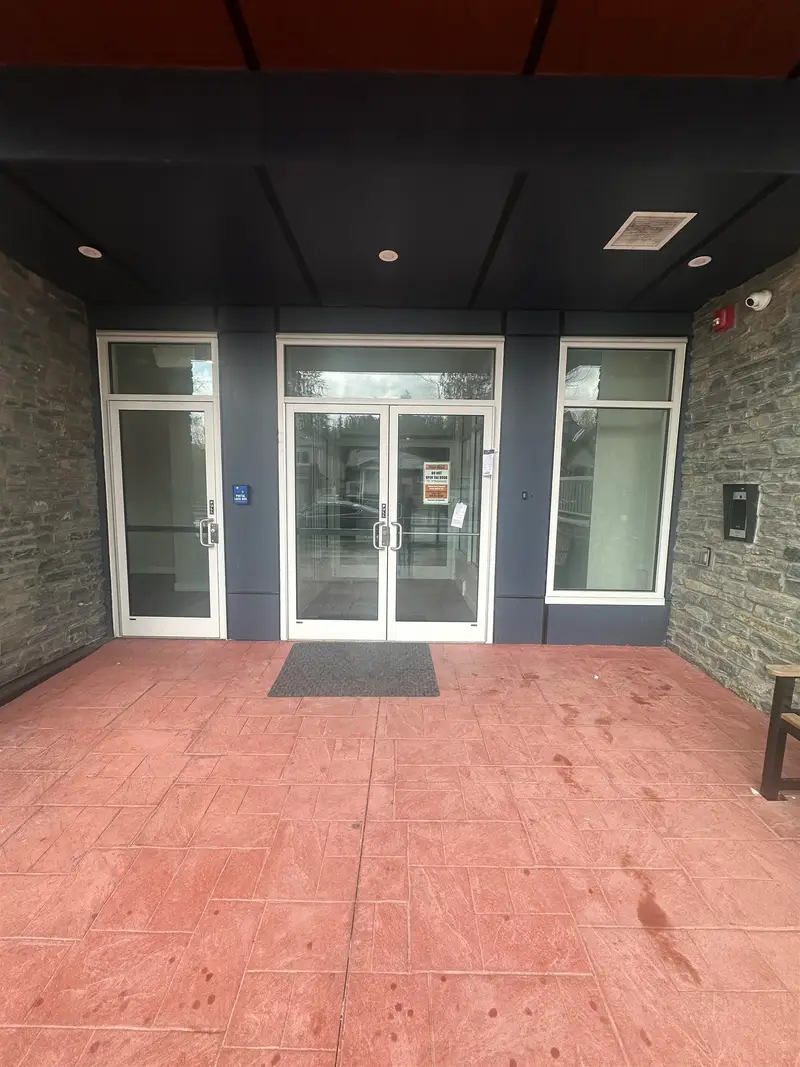 407 14225 103A AVENUE - photo 2 of 20