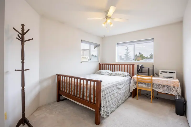 11649 202B STREET - photo 2 of 25