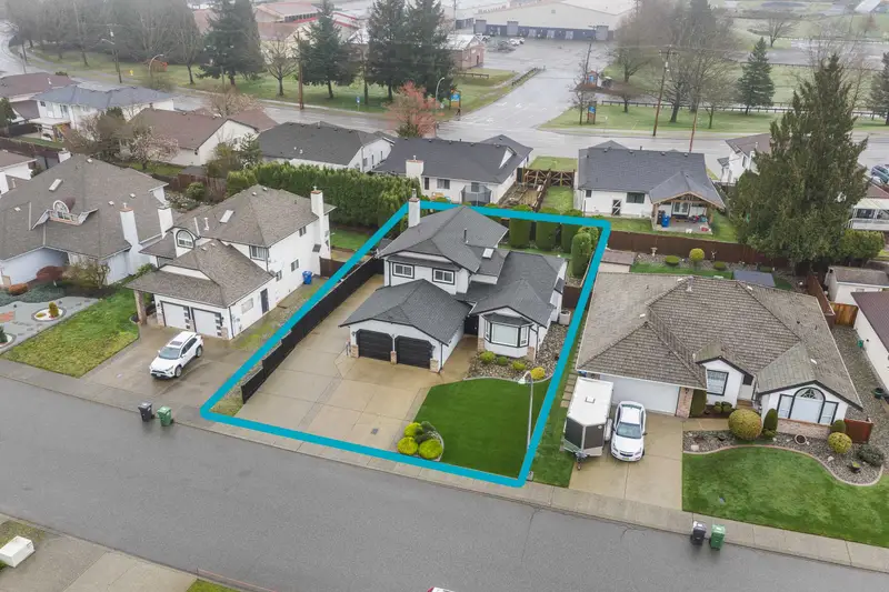 3470 CHASE STREET - photo 2 of 25