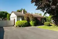 15661 ROPER AVENUE - thumbnail 2