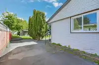 15661 ROPER AVENUE - thumbnail 9