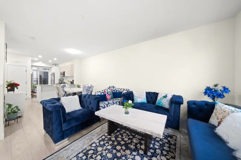 46 488 FURNESS STREET - photo 4 of 25