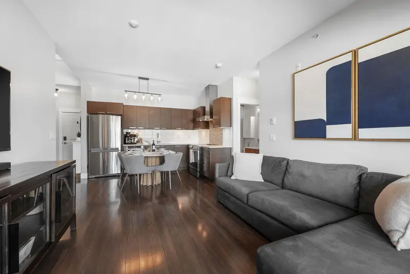 406 5811 177B STREET - photo 4 of 25