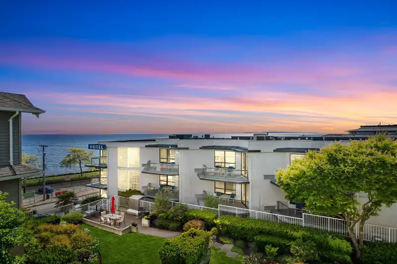 311 15621 MARINE DRIVE - photo 1 of 40
