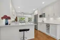 38 1725 SOUTHMERE CRESCENT - thumbnail 11