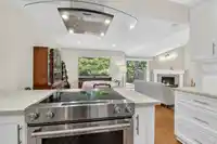 38 1725 SOUTHMERE CRESCENT - thumbnail 8