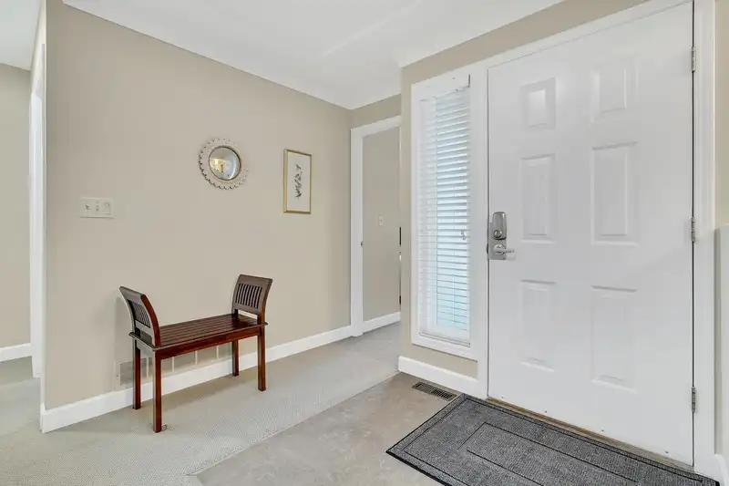 4 12957 17 AVENUE - photo 4 of 32
