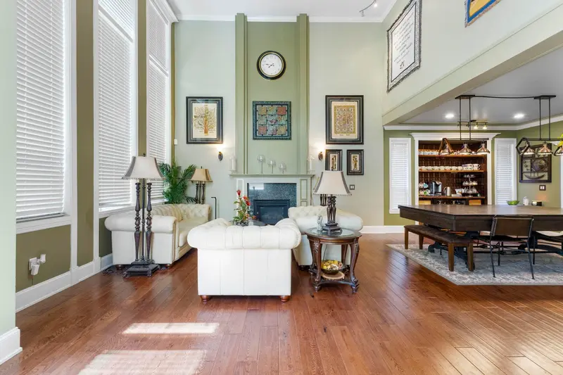 9764 180 STREET - photo 4 of 25