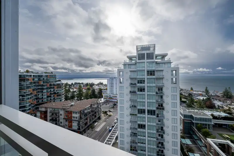 1301 1473 JOHNSTON ROAD - photo 4 of 32
