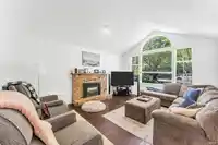 1055 163A STREET - thumbnail 5