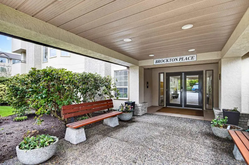 305 1488 MERKLIN STREET - photo 2 of 25